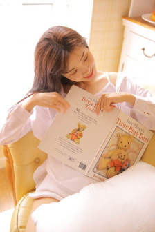美女暴光